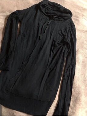 Deb Black Long-Sleeve Hooded Tunic Top